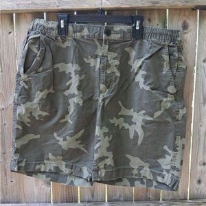 241 Free Assembly Cargo Shorts Green Camo Men's Size Large